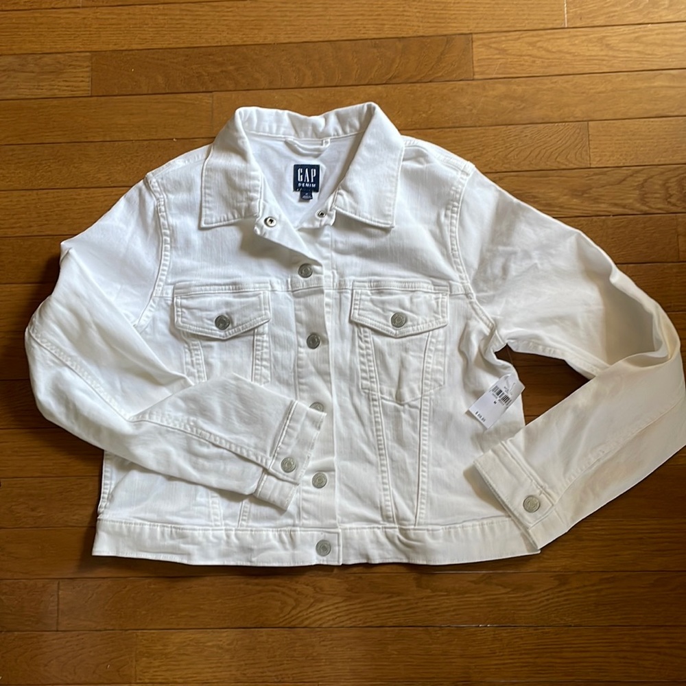 GAP white stretch denim jacket, Medium